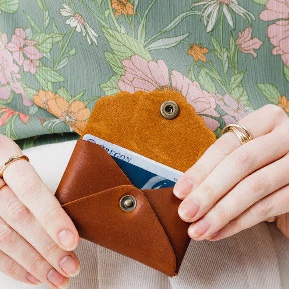 Portland Leather Handbags - Portland Leather MINI DAISY WALLET honey